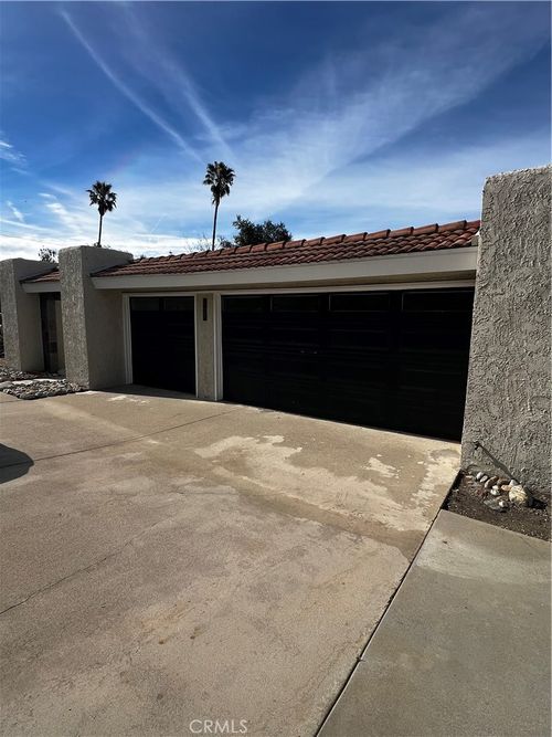 122 W Fairfield Dr, Claremont, CA, 91711-1709 | Card Image