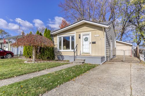 29004 Balmoral St, Garden City, MI, 48135-2183 | Card Image