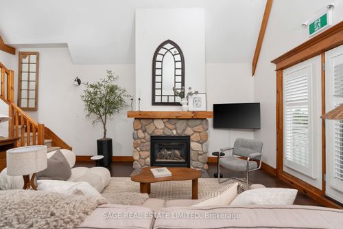 209-184 Snowbridge Way, Blue Mountains, ON, L9Y0V1 | Card Image