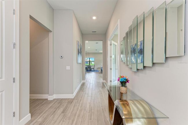 7113 Gradford Ct, House other with 3 bedrooms, 4 bathrooms and null parking in Lakewood Ranch FL | Image 9