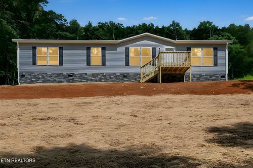 358 Valley Dr, Loudon, TN, 37774-7516 | Card Image