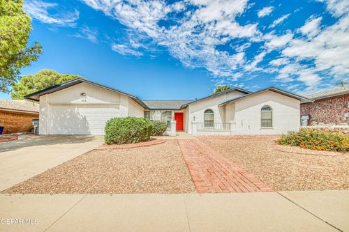 853 El Parque Dr, El Paso, TX, 79912-1715 | Card Image