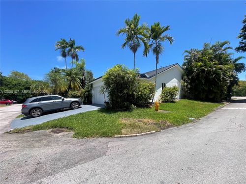 8514 Sw 209th Ln, Cutler Bay, FL, 33189-3310 | Card Image