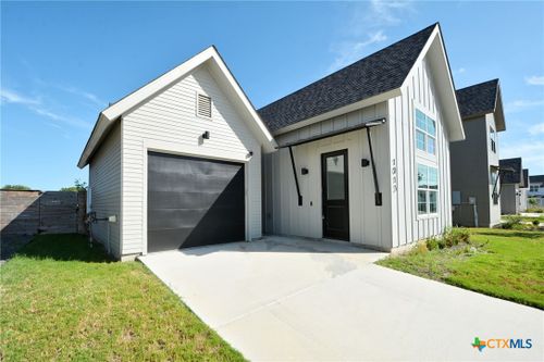 414 Alexander Ave, New Braunfels, TX, 78130-0358 | Card Image