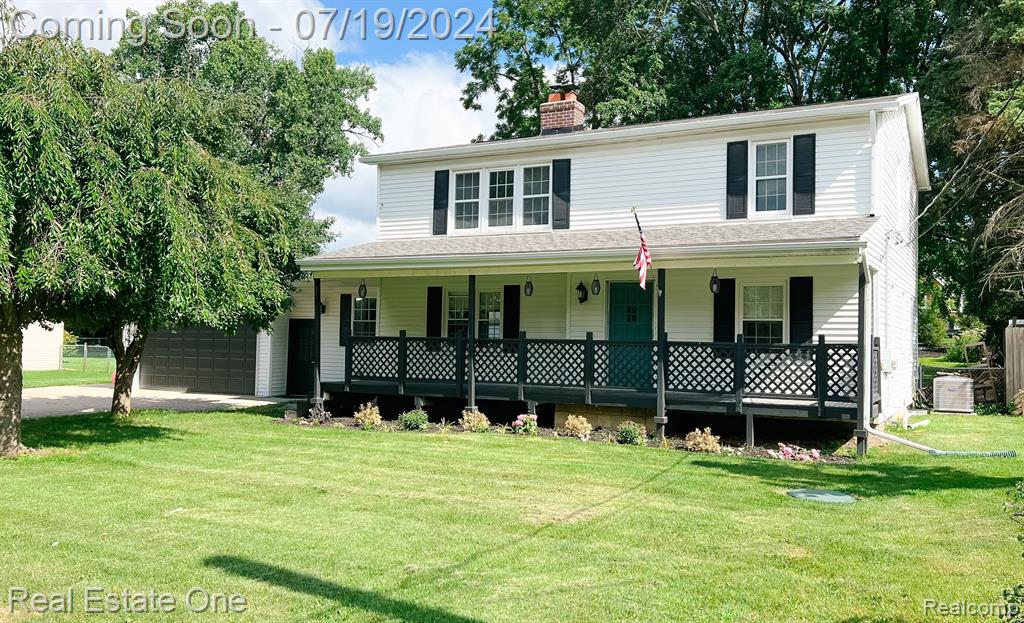 Cooley Beach Dr, White Lake, MI 48386