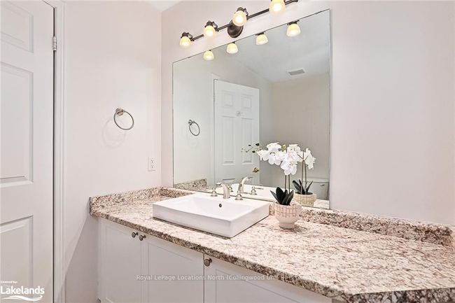 22 Westwind Dr, Condo with 4 bedrooms, 2 bathrooms and 2 parking in Collingwood ON | Image 23