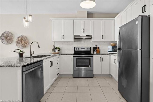 14 Turbinia Crt, Townhouse with 3 bedrooms, 3 bathrooms and 2 parking in Grimsby ON | Image 6