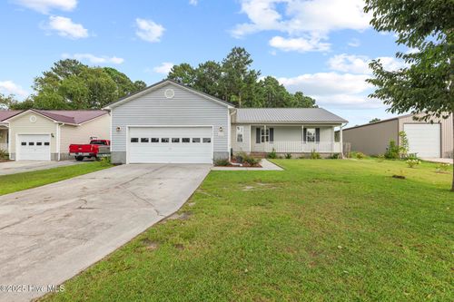 625 Queens Creek Rd, Hubert, NC, 28539-4191 | Card Image