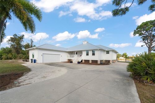 11940 Oakland Dr, Bokeelia, FL, 33922-3471 | Card Image