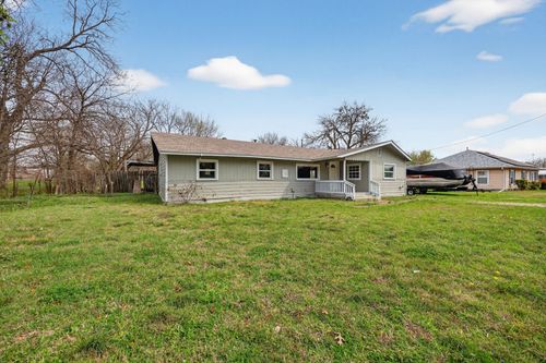 130 Center St, Nevada, TX, 75173-7124 | Card Image