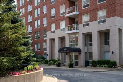 607 - 40 Old Mill Rd, Condo with 2 bedrooms, 2 bathrooms and 1 parking in Oakville ON | Image 1