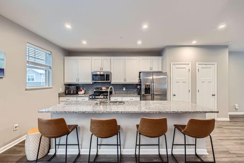 2191 Gateway Hill Rd N, North Saint Paul, MN, 55109-1776 | Card Image
