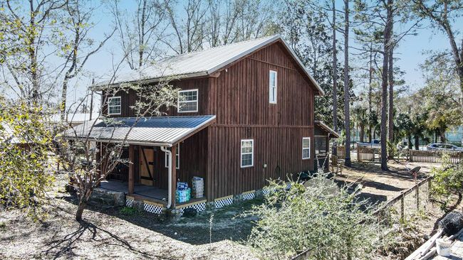 1715 Cedar St Ne, House other with 2 bedrooms, 2 bathrooms and null parking in Steinhatchee FL | Image 8