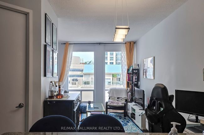 1403 - 85 Bloor St E, Condo with 1 bedrooms, 1 bathrooms and null parking in Toronto ON | Image 4