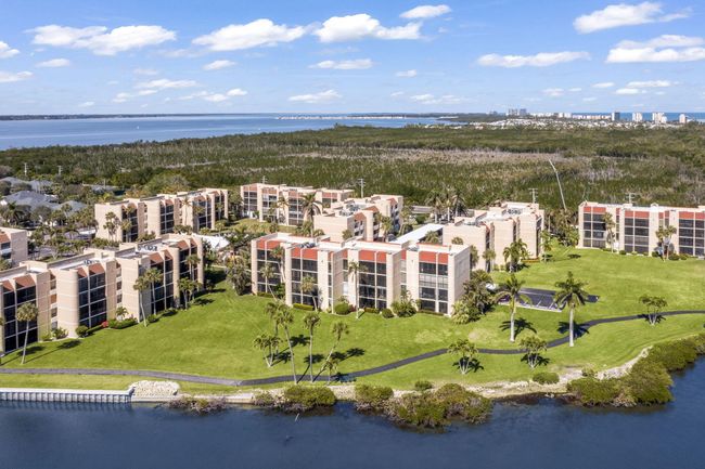 APT-104 - 3472 Ne Causeway Blvd, Condo with 2 bedrooms, 2 bathrooms and null parking in Jensen Beach FL | Image 49