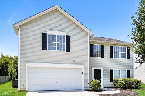 4078 Clovelly Dr, Greensboro, NC, 27406-8563 | Card Image
