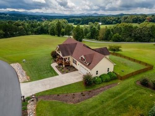 62 Bonney Ridge Rd, Blairsville, GA, 30512-2718 | Card Image