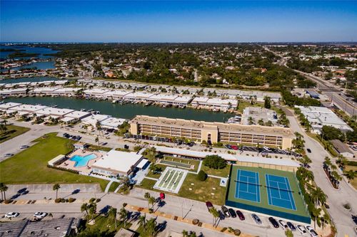 206-1 Boca Ciega Point Blvd, ST PETERSBURG, FL, 33708-2743 | Card Image