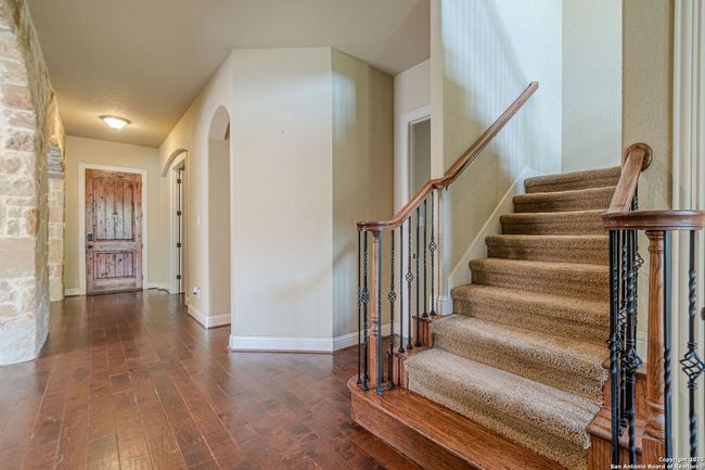 27038 Sable Run, House other with 5 bedrooms, 4 bathrooms and null parking in Boerne TX | Image 18