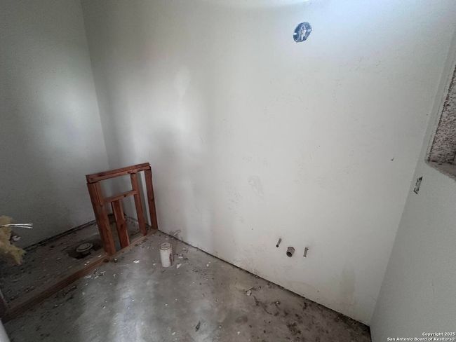 0 County Road 2720 &Amp; Cr 2721, House other with 6 bedrooms, 7 bathrooms and null parking in Mico TX | Image 5