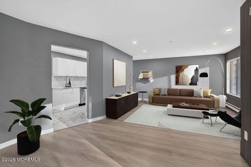 f-27 Meadow Green Cir, Manalapan, NJ, 07726-2052 | Card Image