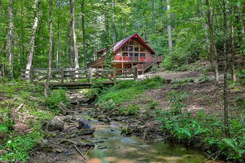 469 N Lake Dr, Ellijay, GA, 30536-1940 | Card Image