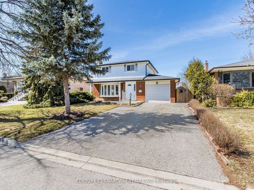 10 Governor Grove Cres, Brampton, ON, L6Y1A6 | Card Image
