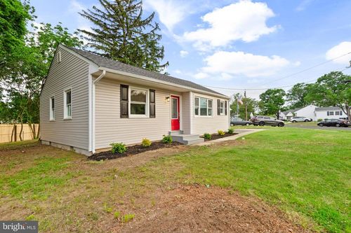 1 Gainor Ave, MAPLE SHADE, NJ, 08052-3309 | Card Image