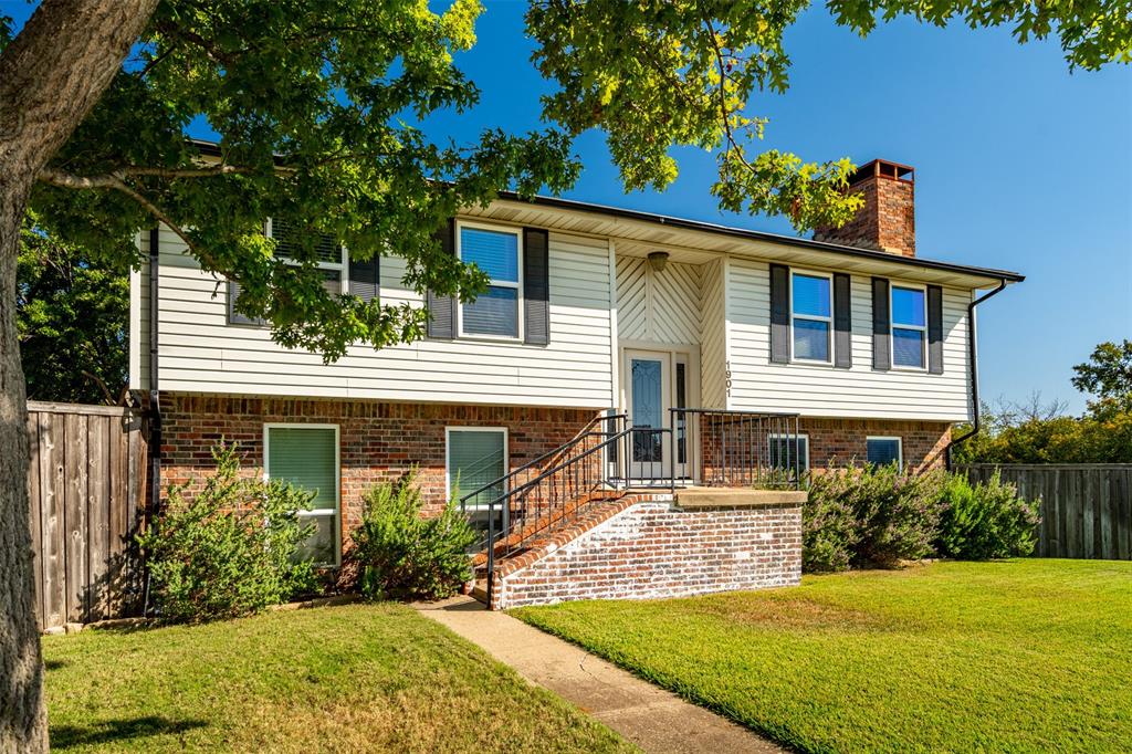 Forestwood Dr, Richardson, TX 75081