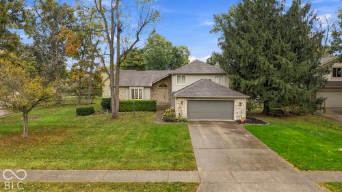 13665 Thistlewood Dr W, Carmel, IN, 46032-5136 | Card Image