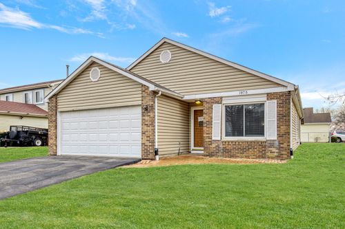 1975 Eastman Ln, Hanover Park, IL, 60133-5994 | Card Image