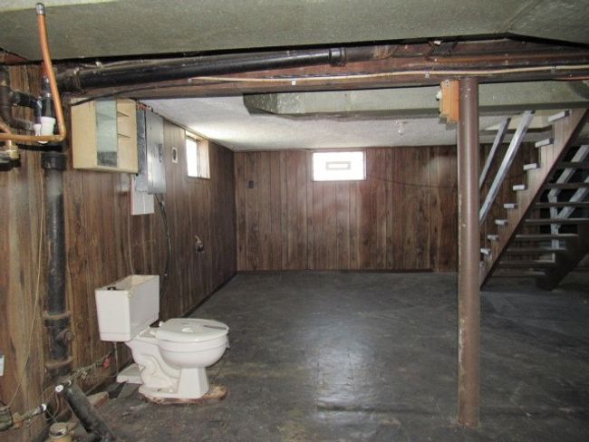 231 Sangston Ave, House other with 3 bedrooms, 1 bathrooms and 2 parking in Masontown PA | Image 23