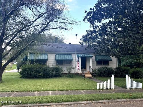 309 Armstrong St, Natchez, MS, 39120-4012 | Card Image