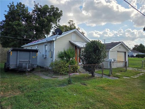 3305 8th St, Harvey, LA, 70058-2668 | Card Image