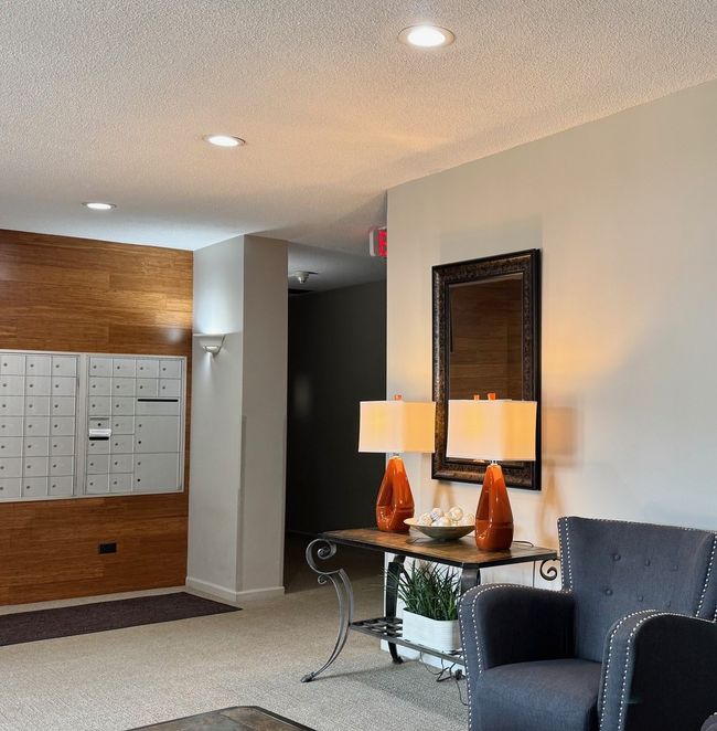 APT-3A - 825 Pearson St, Condo with 2 bedrooms, 2 bathrooms and 1 parking in Des Plaines IL | Image 53