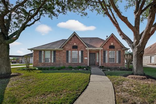 2834 Martina Dr, Friendswood, TX, 77546-5017 | Card Image