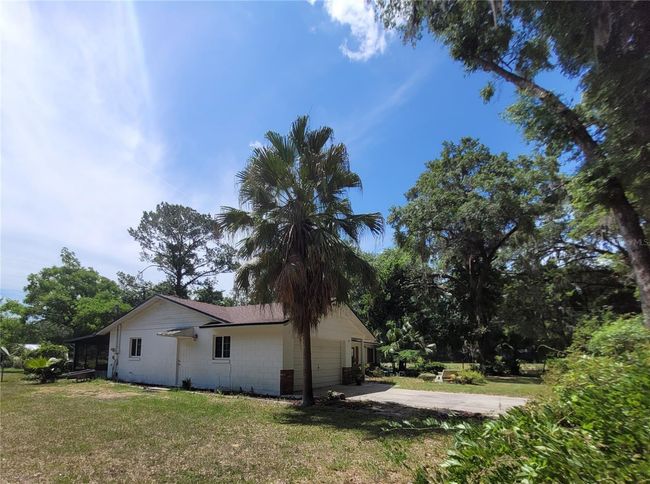 13385 Ne 10 Th Ct, House other with 3 bedrooms, 2 bathrooms and null parking in CITRA FL | Image 11