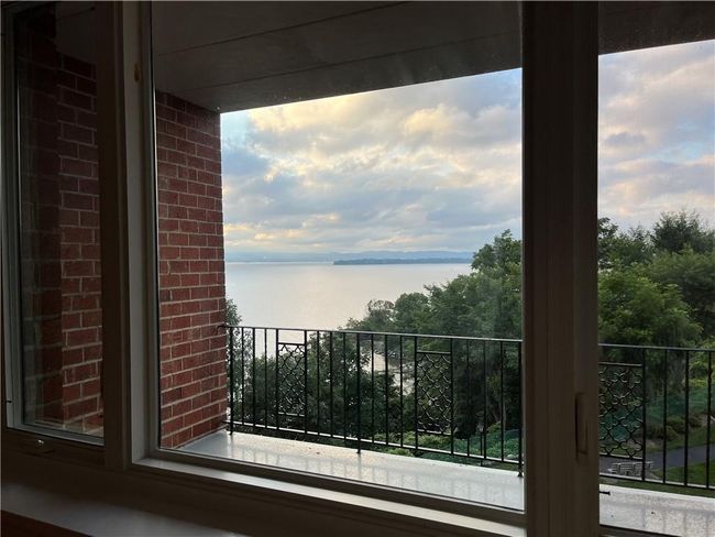 Views even before you step outside | Image 14