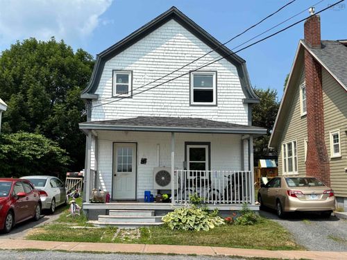 88 Faulkland St, Pictou, NS, B0K1H0 | Card Image