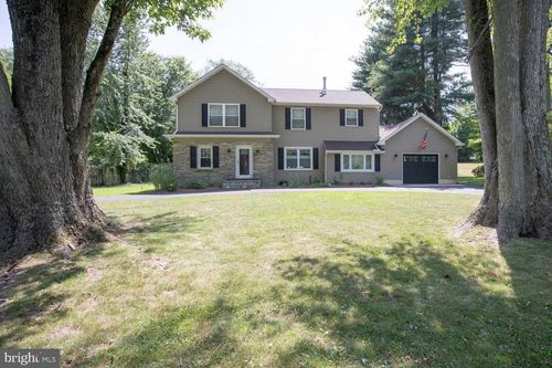 205 Taylorsville Rd, YARDLEY, PA, 19067-1316 | Card Image