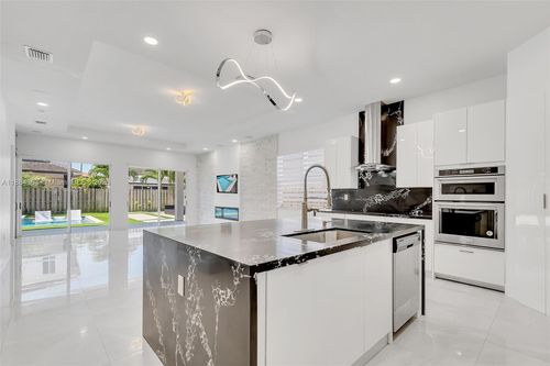 14932 Sw 175th St, Miami, FL, 33187-1831 | Card Image