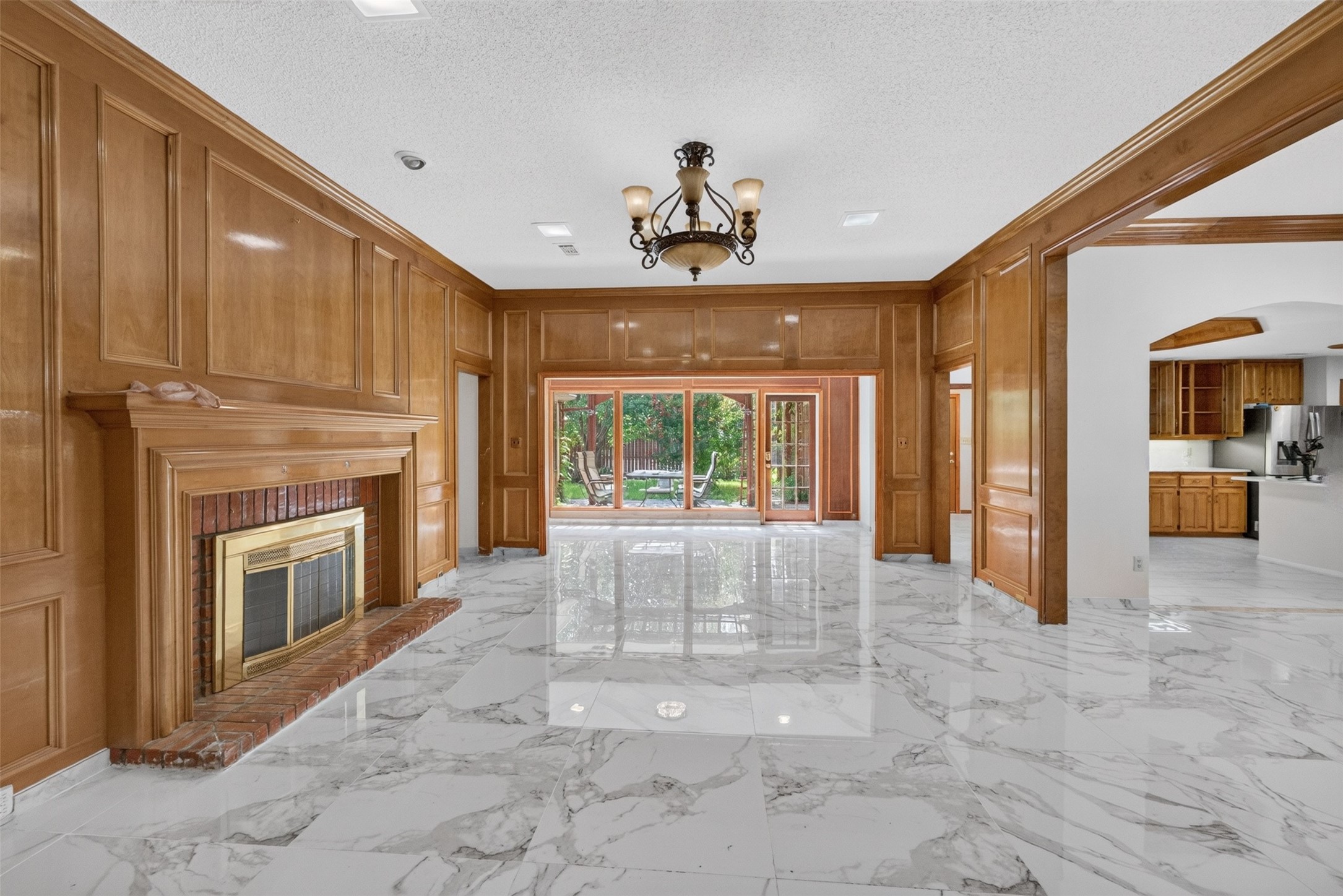 Residential Lease in Garland 3