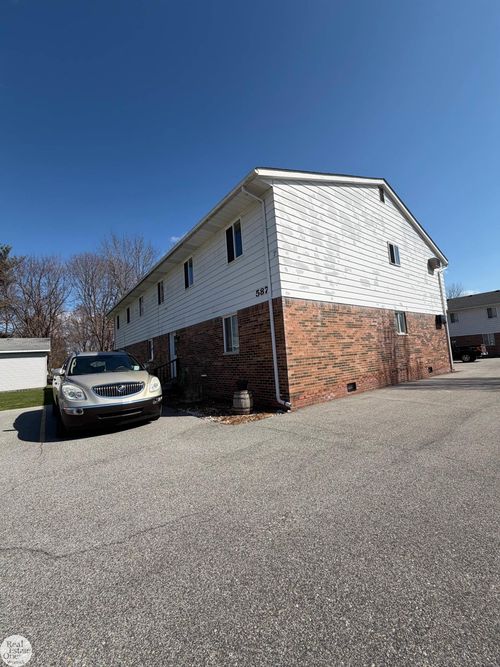 587 Pointe Tremble Rd, Algonac, MI, 48001-1842 | Card Image