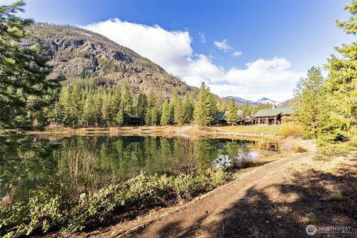 21 Early Winters Dr, Mazama, WA, 98833-9704 | Card Image