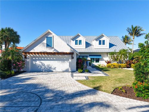 750 Periwinkle Way, SANIBEL, FL, 33957-3827 | Card Image