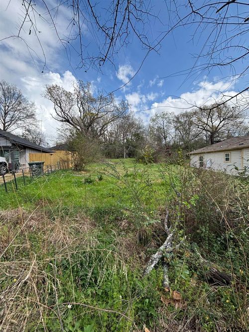 432 S Englewood, Tyler, TX, 75704 | Card Image