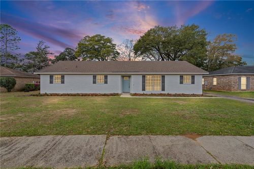 732 Oak Field Dr, Mobile, AL, 36609-5915 | Card Image