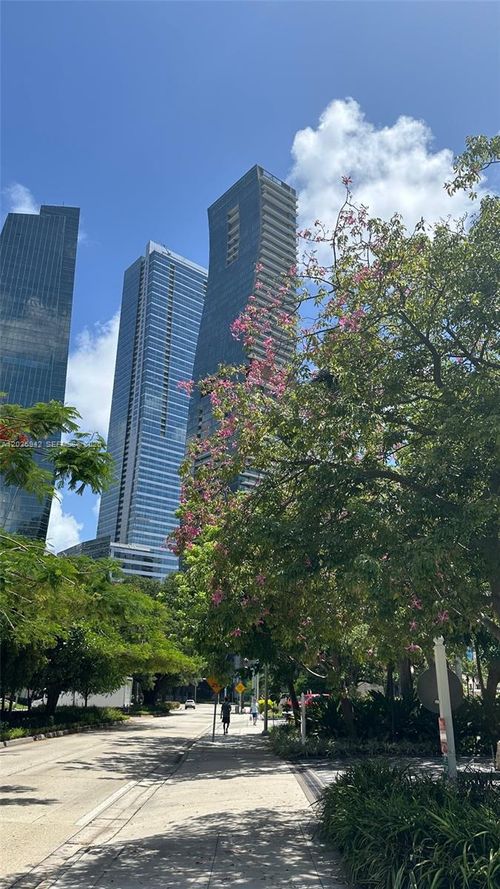 3804-1451 Brickell Ave, Miami, FL, 33131-3817 | Card Image