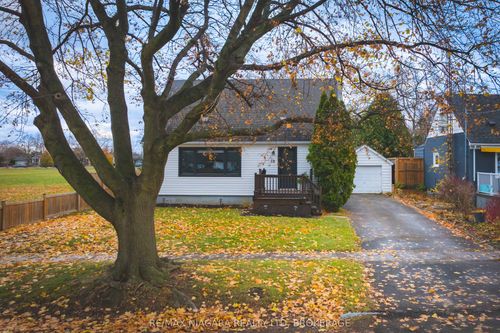 40 Maplewood Dr, Saint Catharines, ON, L2M3P1 | Card Image