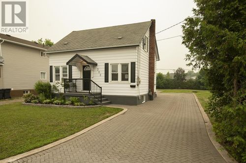 302 Franklin St, Sault Ste. Marie, ON, P6C4A8 | Card Image